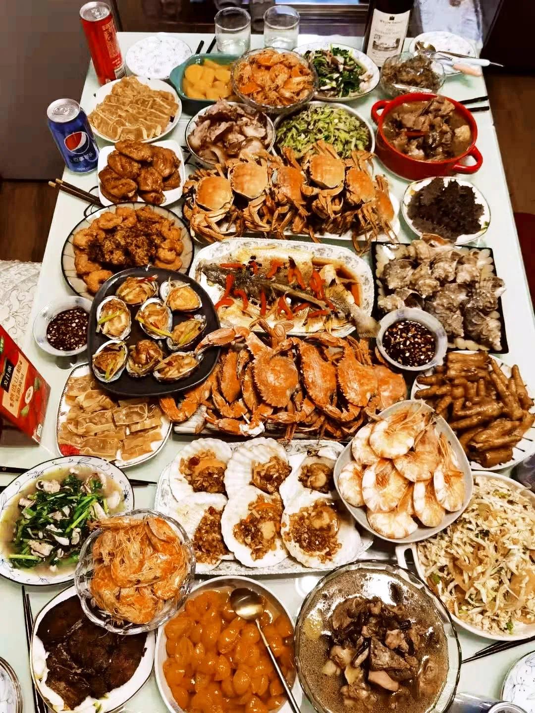 螃蟹死了不能吃，为何超市和海鲜市场还卖？内行：秋天吃蟹要注意