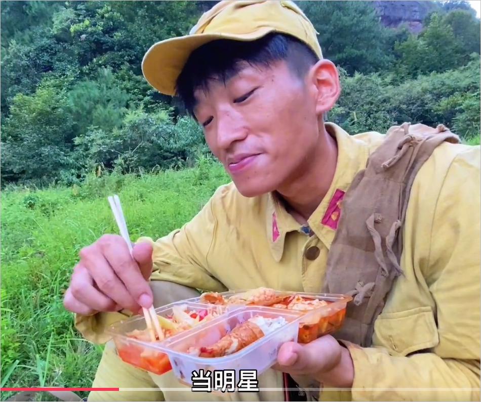 揭秘横店群演真实现状的电影,横店群演的真实生活