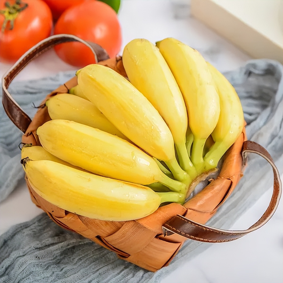 吃夜宵和饿着肚子睡觉哪个好,睡前吃宵夜好还是饿着肚子睡觉好