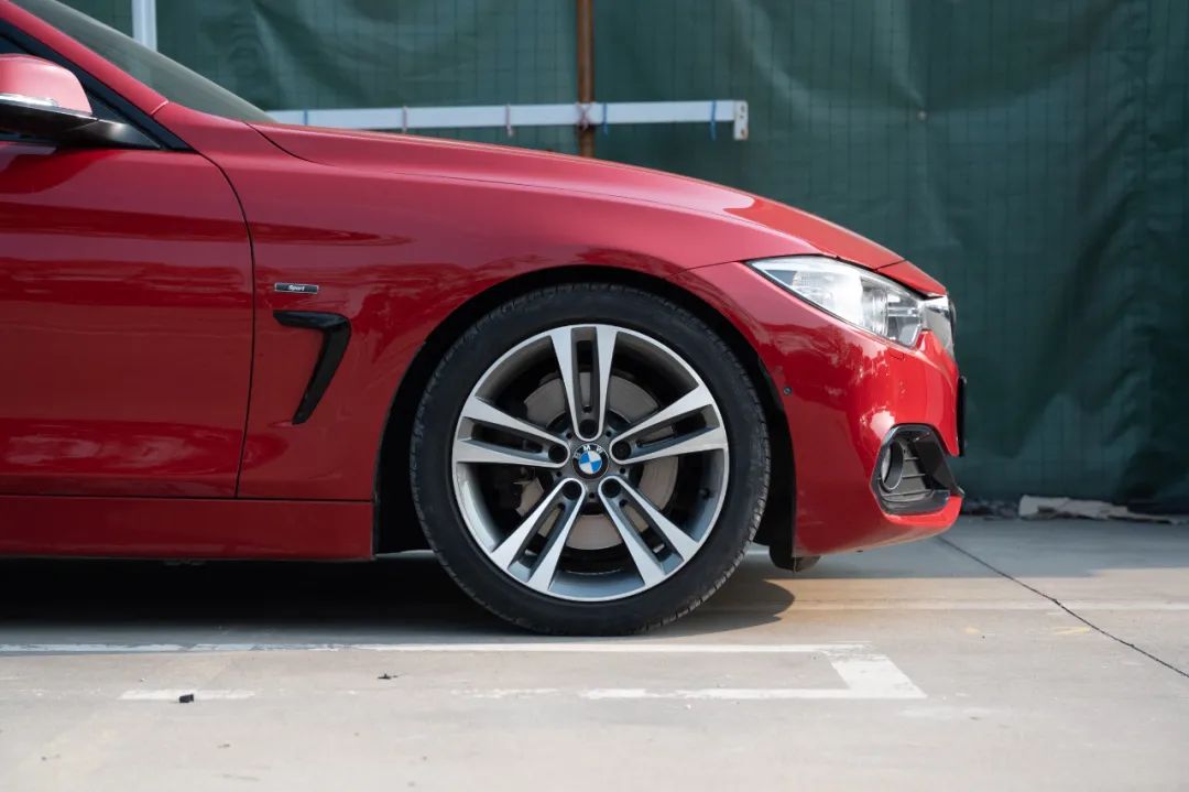 宝马428i硬顶敞篷落地价2022,宝马428i二手车值得买吗