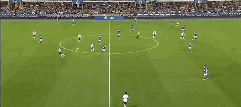 梅西c罗同时领奖视频,梅西c罗同一天出局天下足球