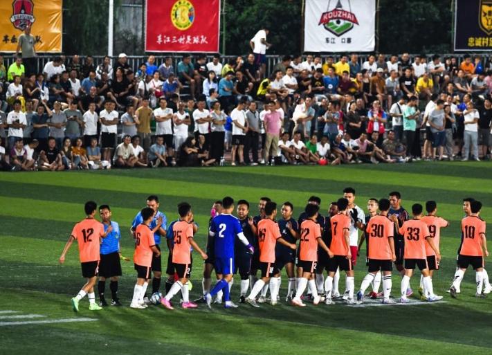 陈百祥参加村超,陈百祥王晶去吃喜酒打麻将