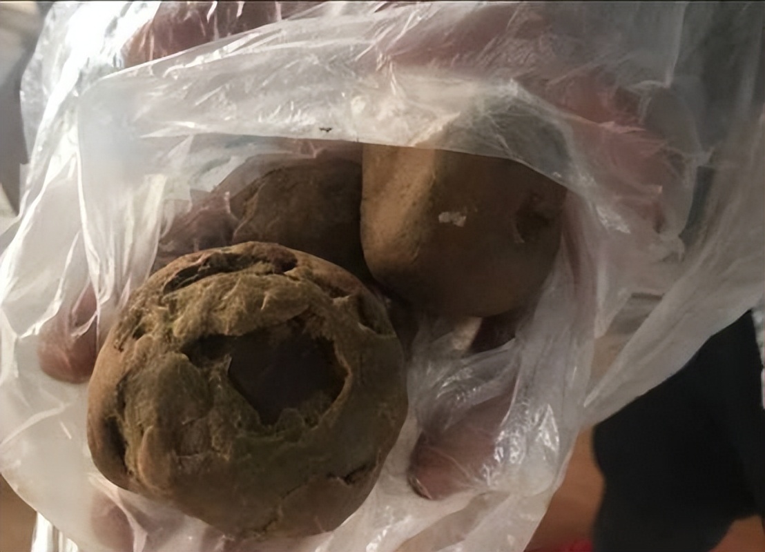 江苏一烧烤店,盐城一烧烤店发现上亿现金