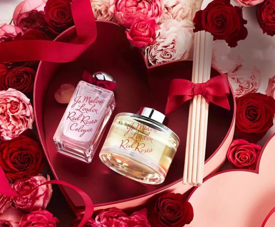 DIOR、LV、CELINE、巴黎世家等2022情人节限定礼物大赏