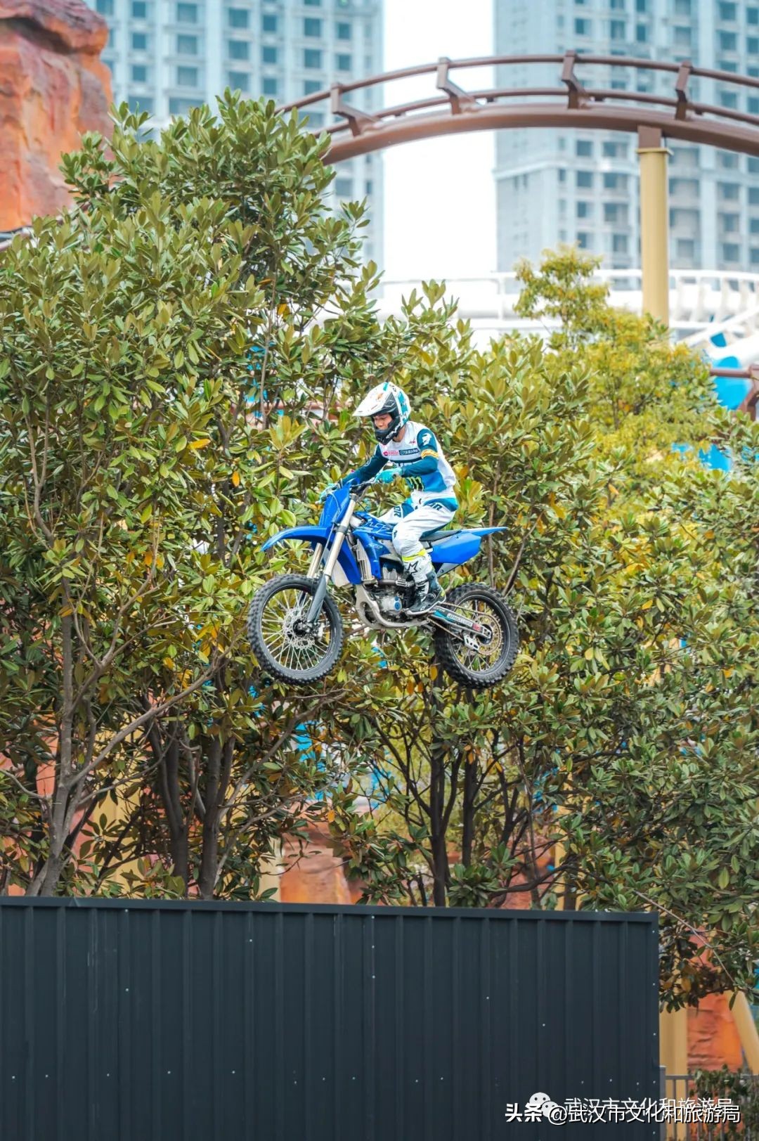 45米的蹦极有多高,45米蹦极限重是多少公斤