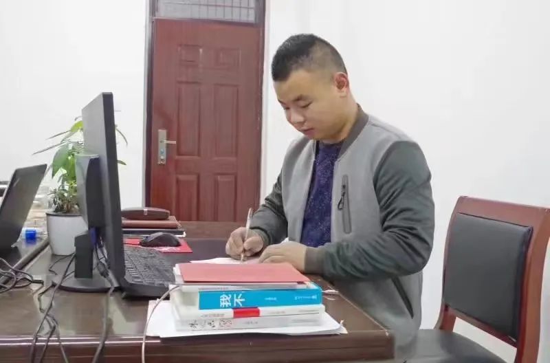 大学生创业卖农产品年入1000,辞职回老家创业卖土特产