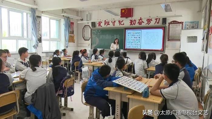 民族团结连心桥,民族团结进步共同筑梦