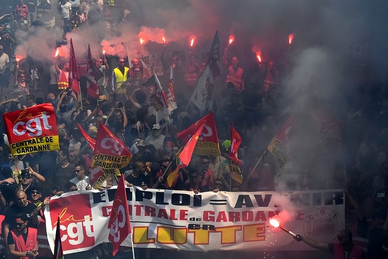 切莫将欧洲*工罢**与中国社会相提并论