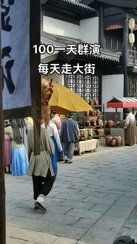 横店群演不够用了他们都在忙什么,横店20万群演现状