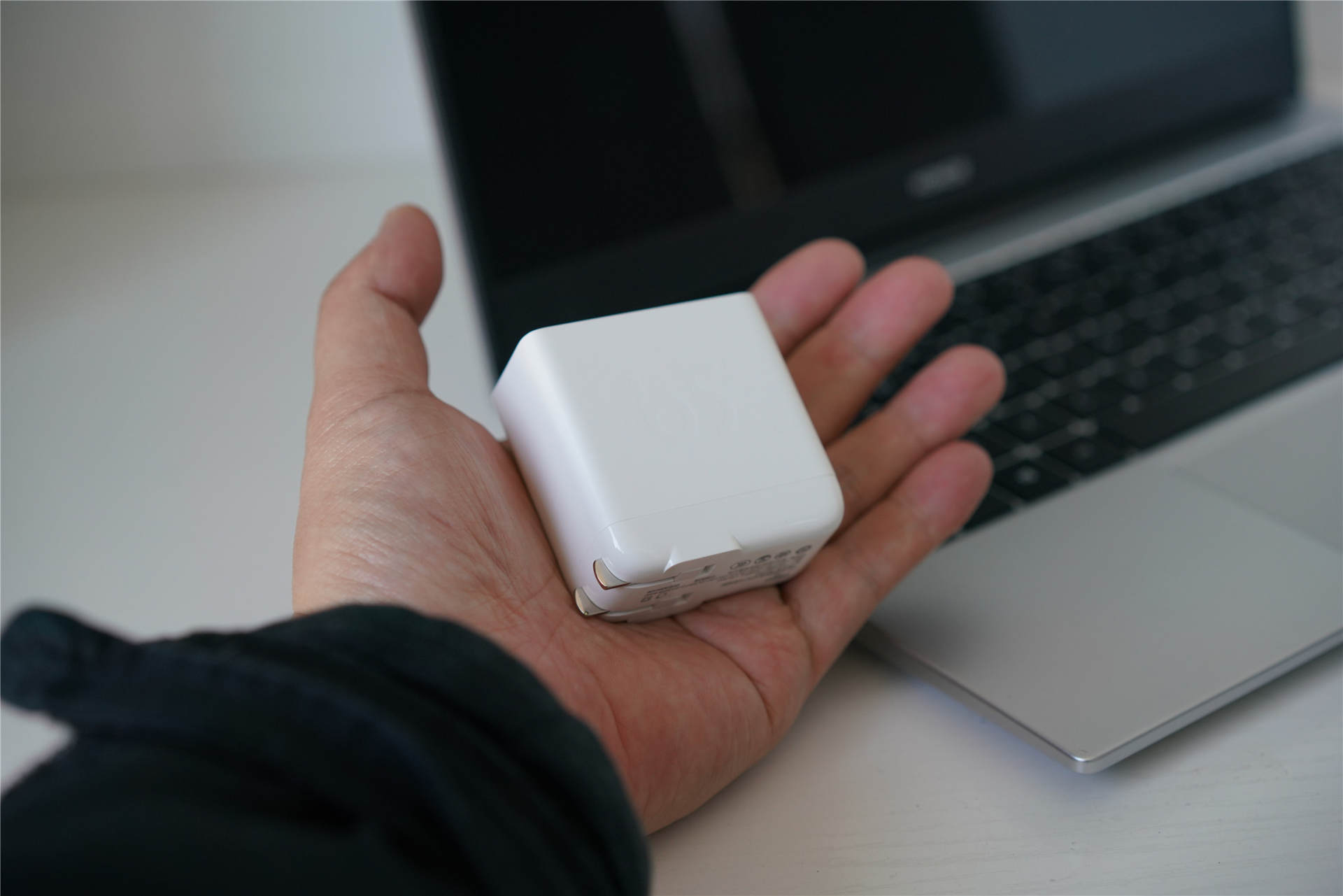 支持多种协议无线快充,aigo多接口快充