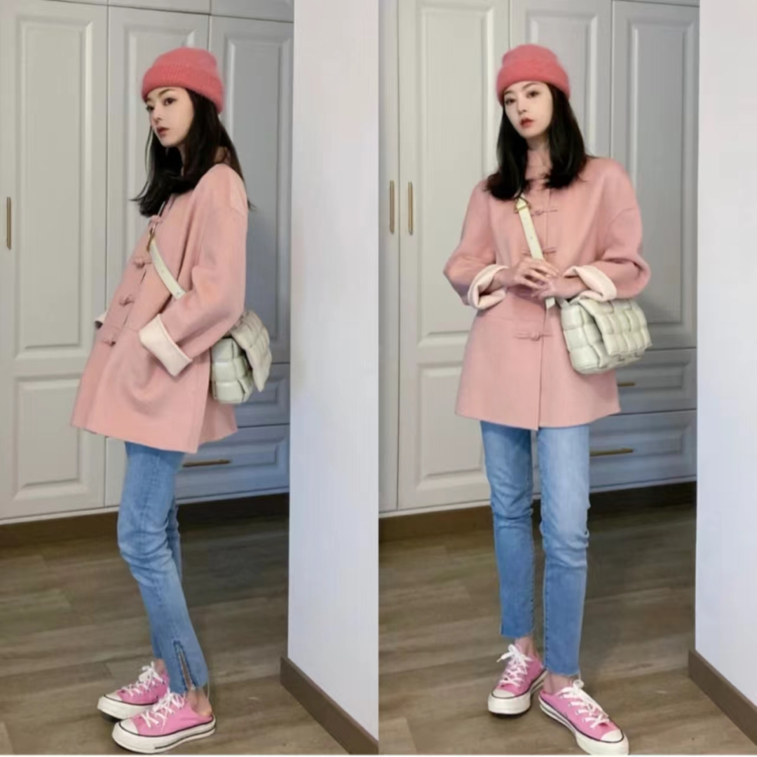 外套秋冬蓝色搭配什么颜色,秋冬比较显高级的颜色搭配