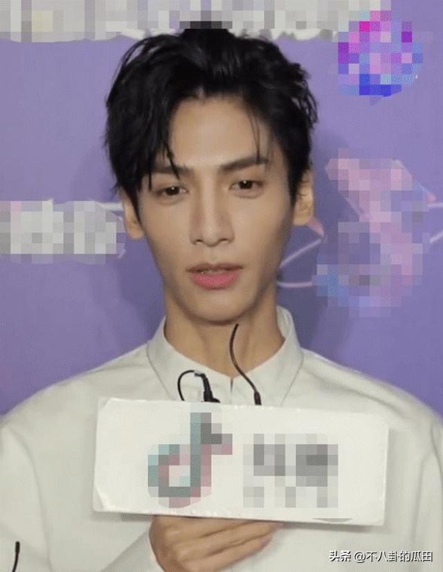 瘦到脱相的几位明星,12位瘦脱相的明星憔悴苍老