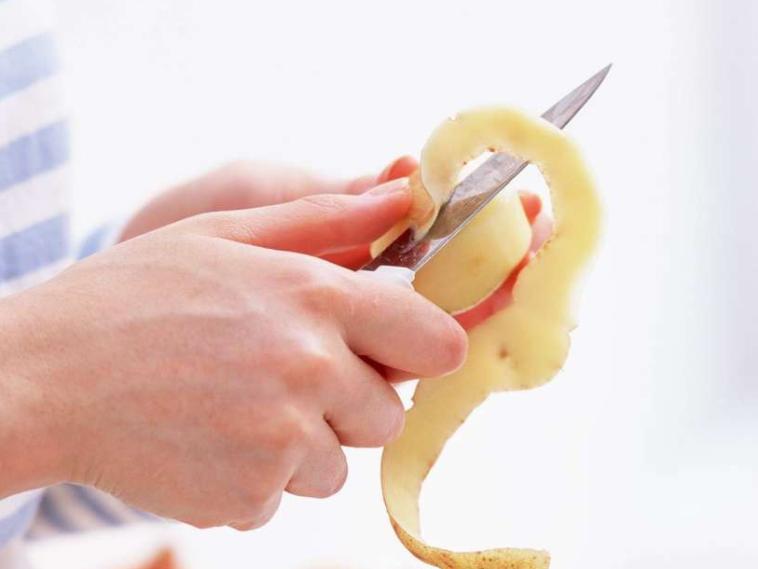 每天吃一个苹果坚持一个月的效果,每天吃一两个苹果身体有什么变化