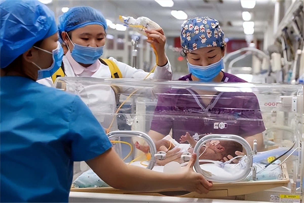 香港医院生宝宝,香港生9个孩子