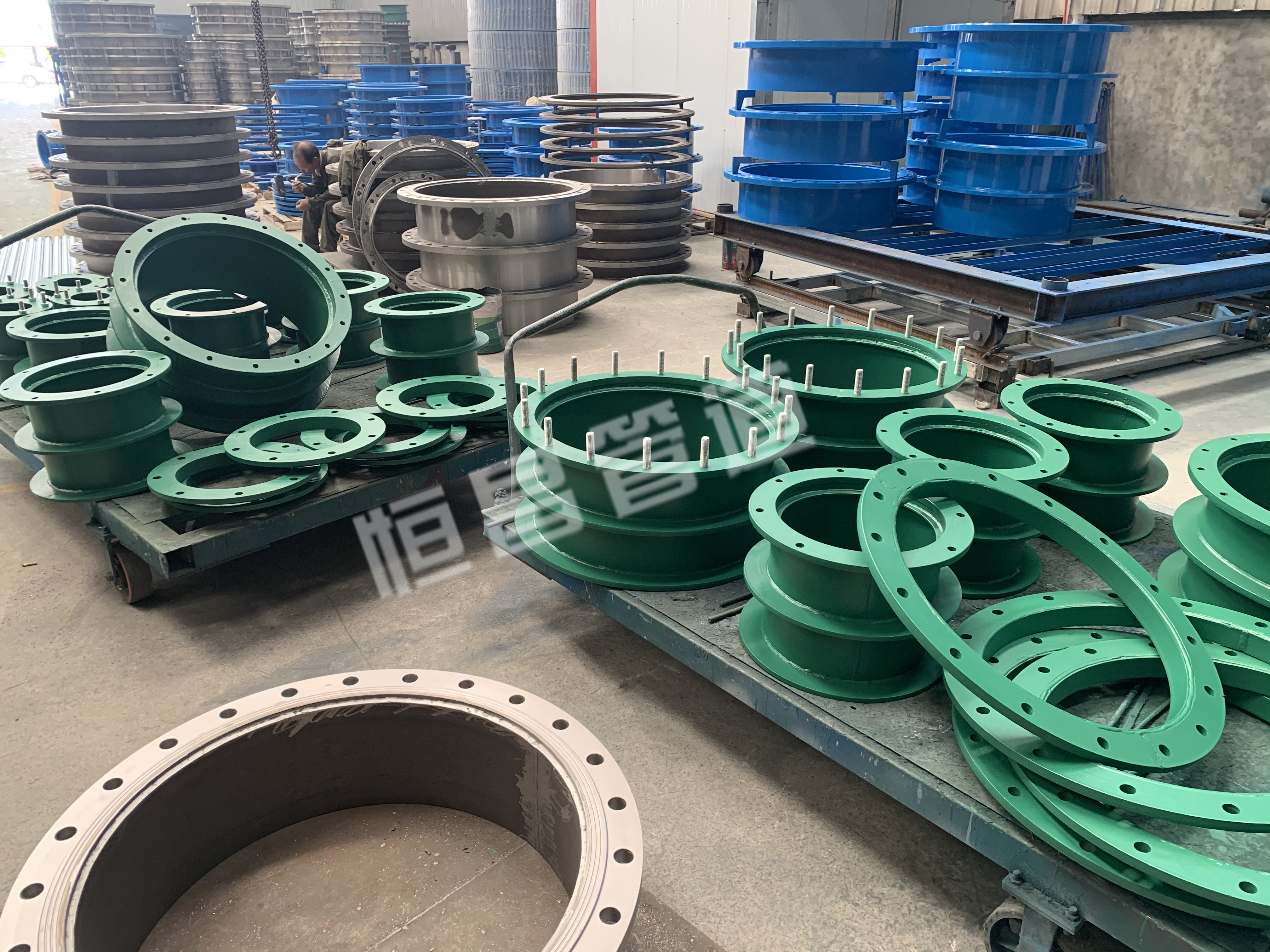 室外消毒液的正确使用,自来水水箱管道消毒用什么