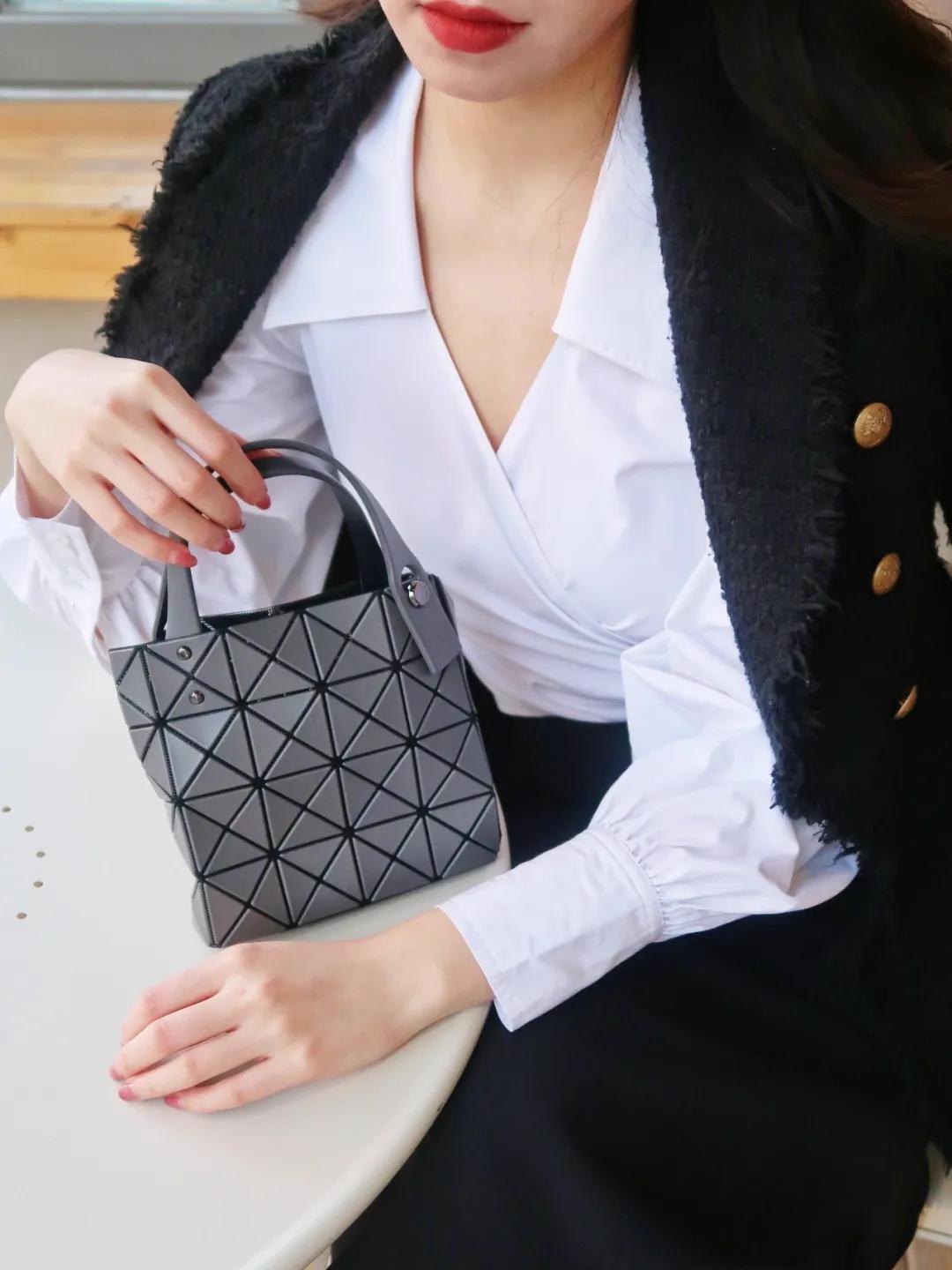 倪妮和张小斐脸型,倪妮和张小斐谁更好看