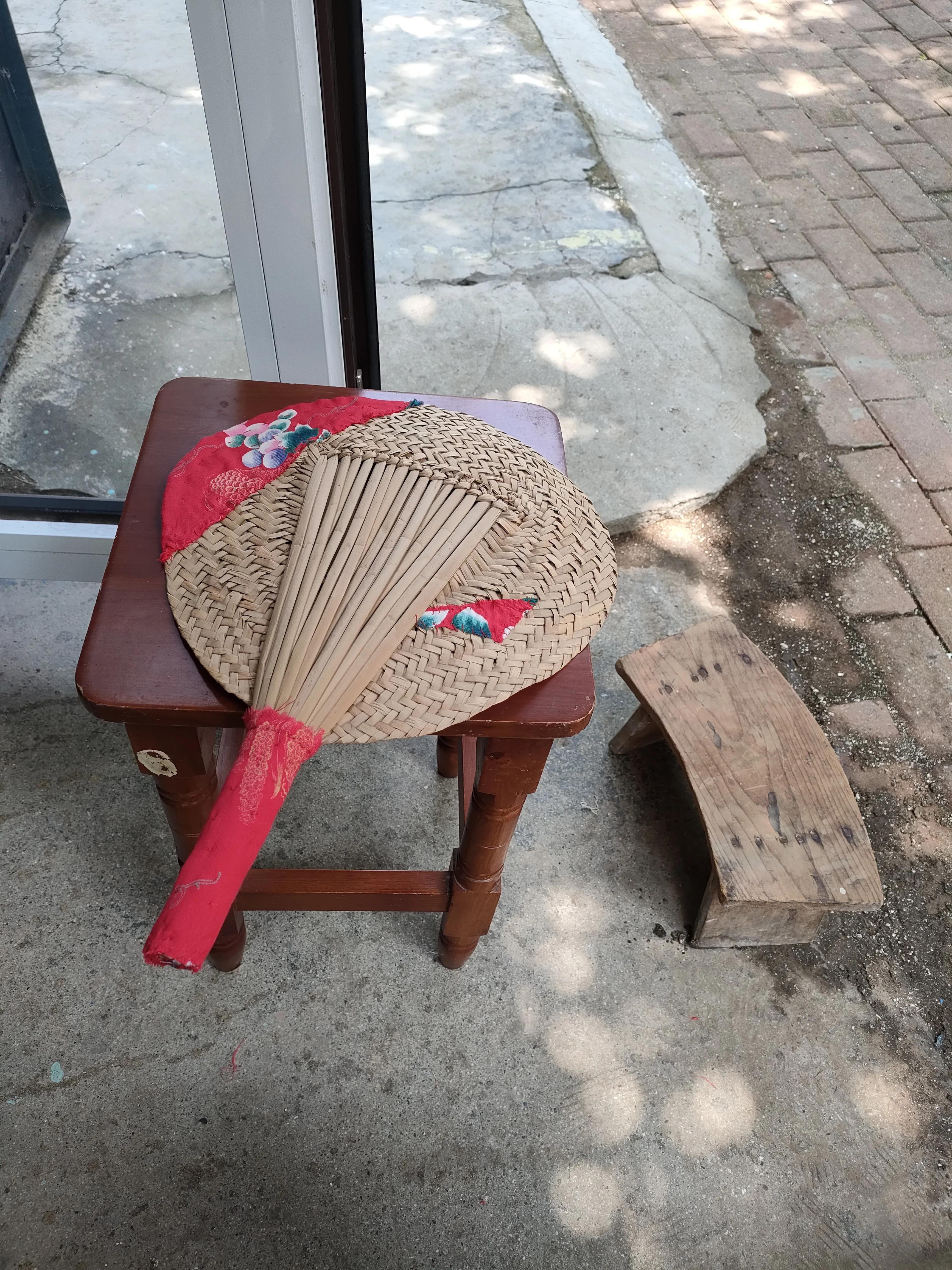 一把旧蒲扇,旧蒲扇