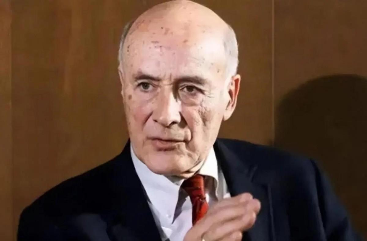 美国防部长讲述中国的计划,美国防部长和最高指挥官