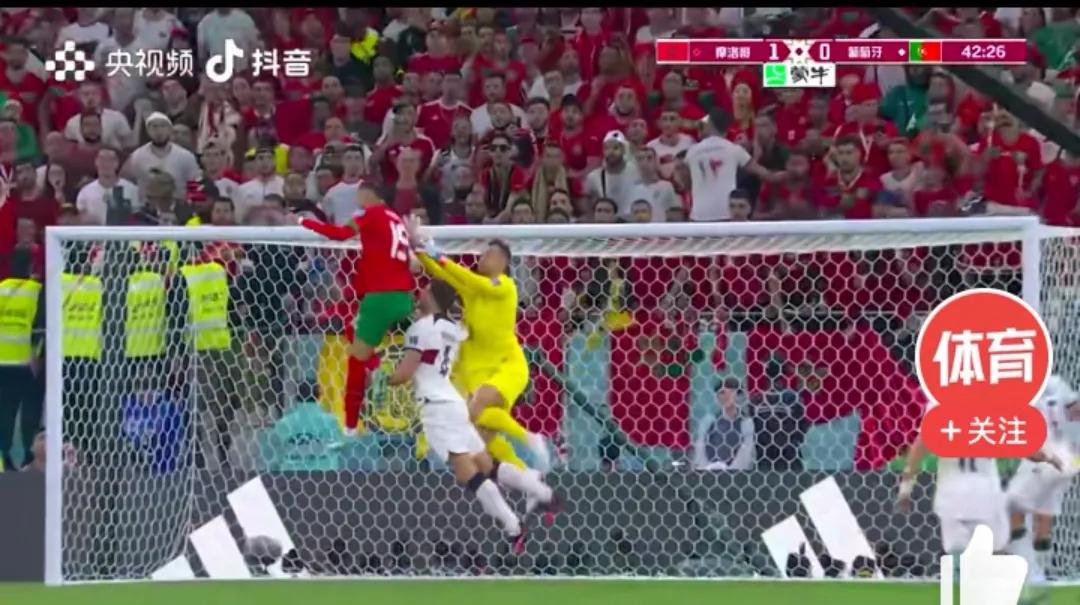 看球打油诗,英雄迟暮c罗退场