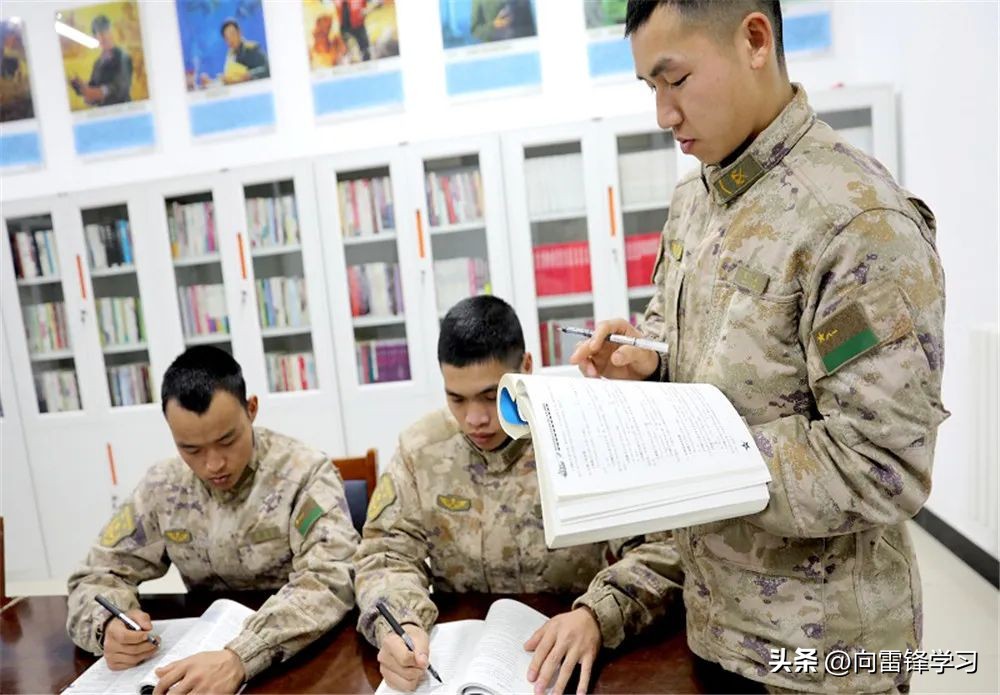 用青春风采书写新时代的雷锋故事,传承榜样力量书写新时代雷锋故事