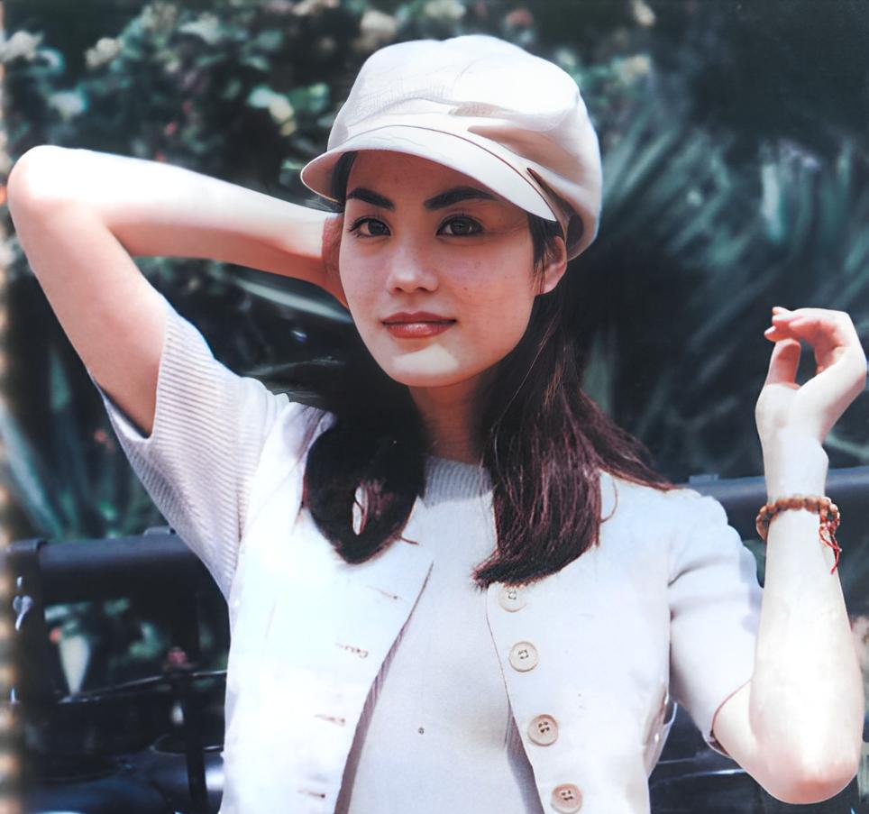 王菲和谢霆锋二人差几岁,王菲和谢霆锋以前结过婚吗