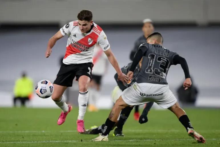 小蜘蛛阿尔瓦雷斯几号,阿根廷胡利安阿尔瓦雷斯