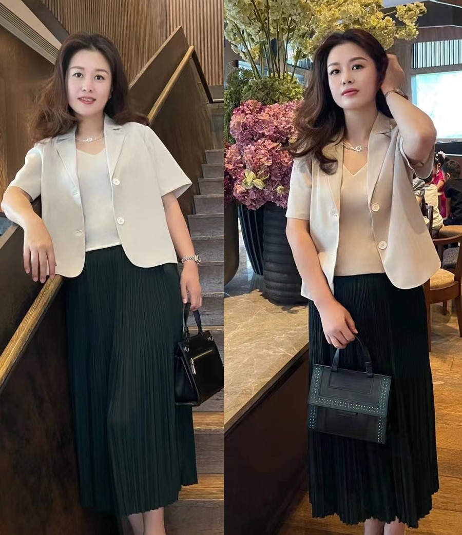 中年妇女怎样穿搭显得高贵优雅,流行的中年女性高级感穿搭