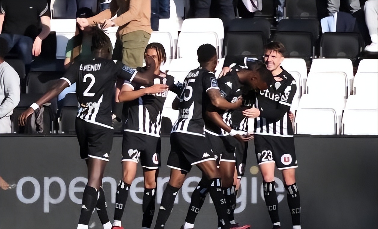 五大联赛第一支降级球队诞生,五大联赛首支降级球队诞生