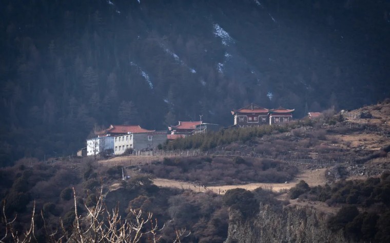 贡嘎徒步穿越子梅垭口,子梅垭口看贡嘎雪山蜀山之王