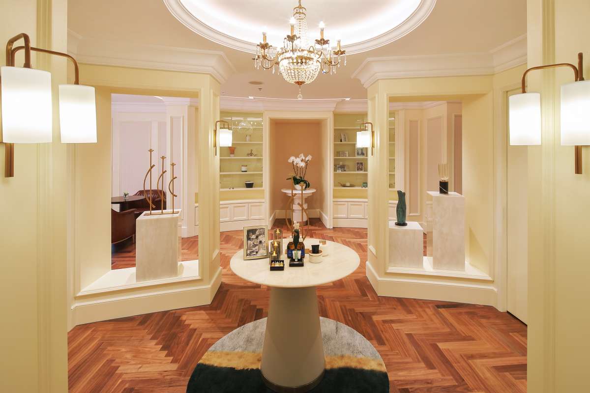 高端大气上档次游泳健身,游泳健身感受大自然的气息和美景