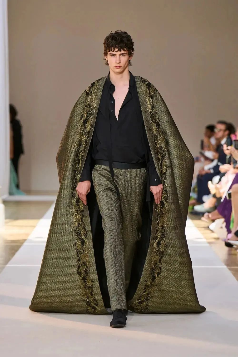 高定全新系列,高定和大众定制区别