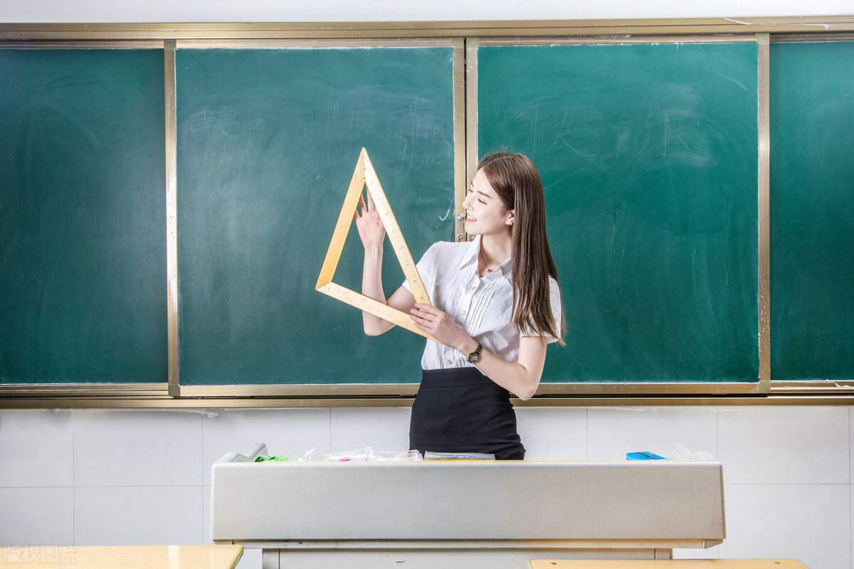 近视不配镜真的后果严重吗,二年级近视75度要配镜吗