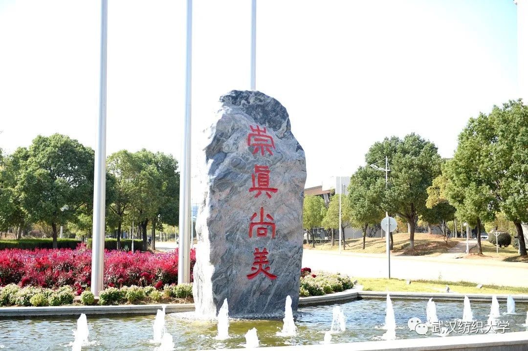 最暖心的大学毕业礼物,高校送毕业生毕业礼物