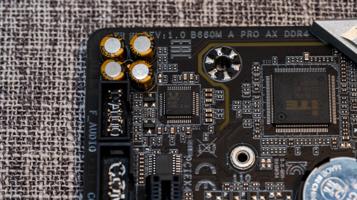 一块主板战两代CPU！——技嘉雪雕B660MAORUSPROAXDDR4装机体验