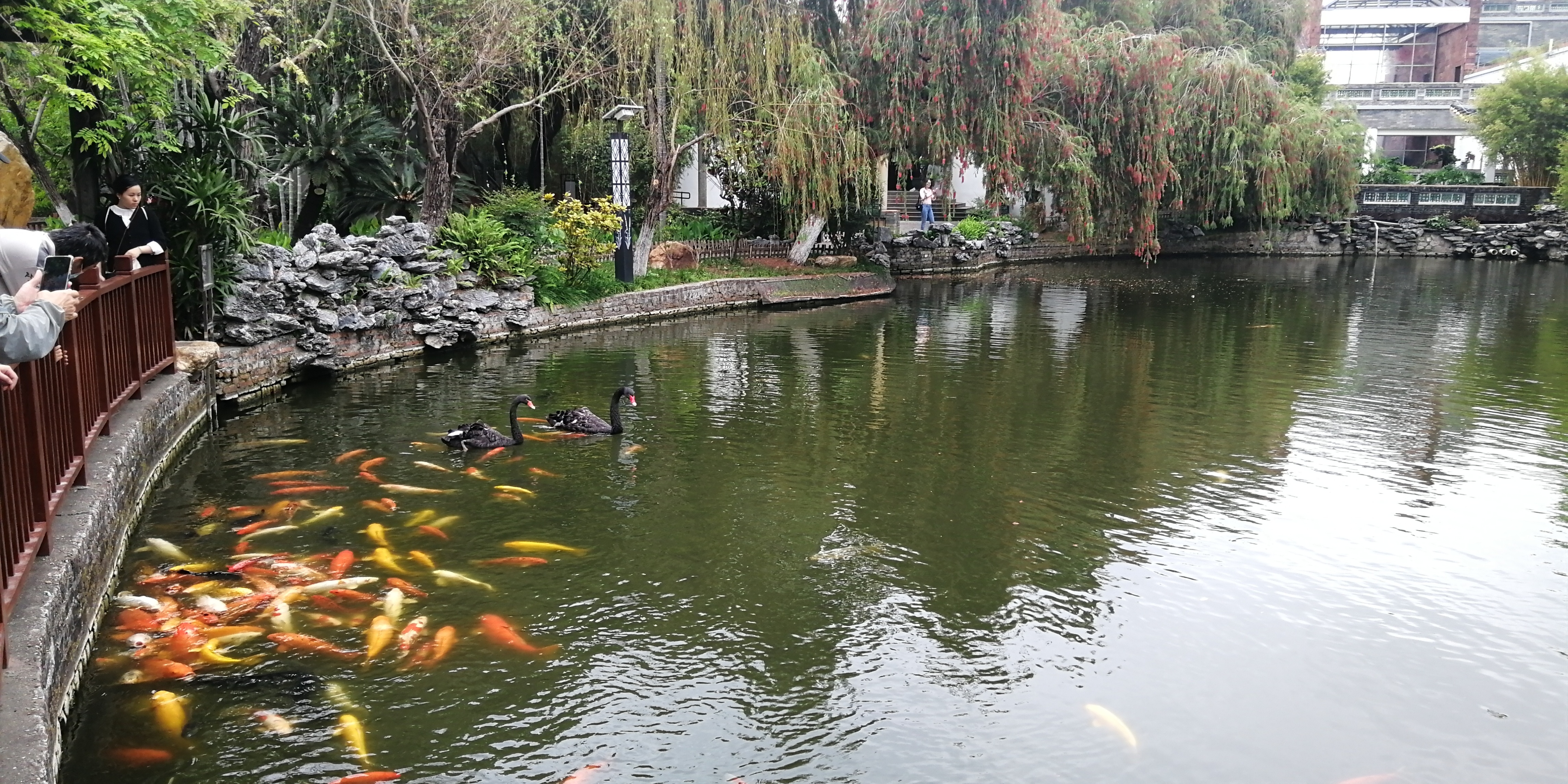 周末不知道去哪玩坐地铁,周末不知去哪里玩