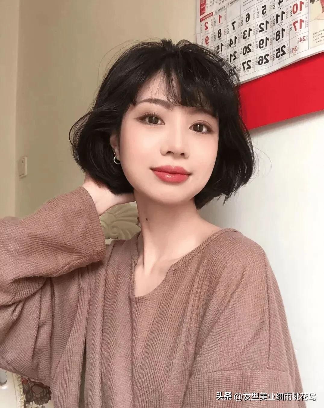 甜酷法式港风短发,甜而不腻短发造型