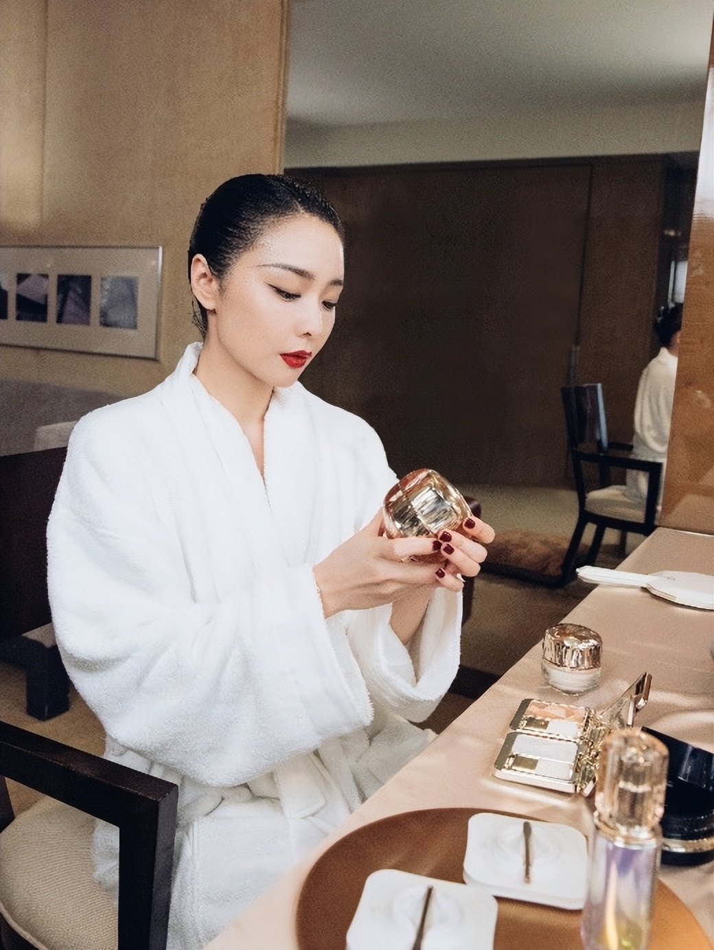 cpb肌肤之钥早晚霜,cpb肌肤之钥18号活动