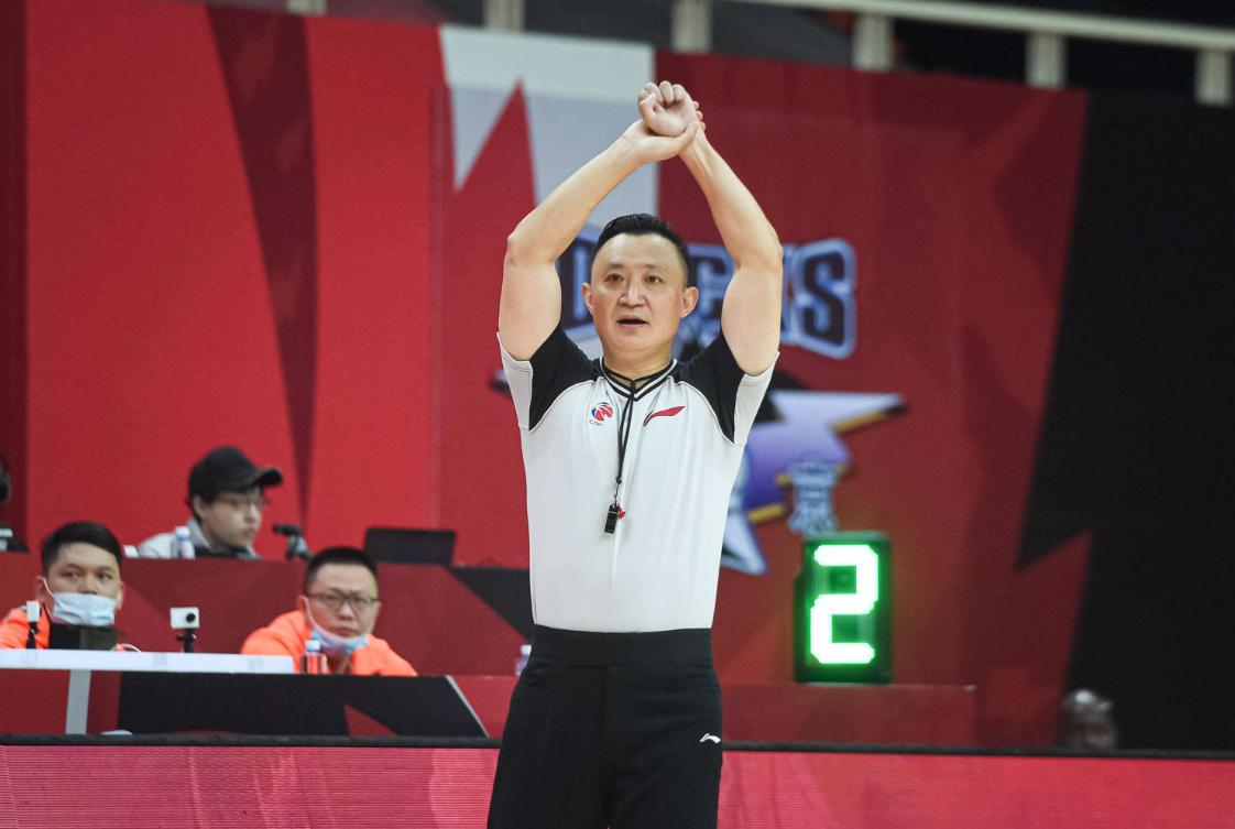 中国篮坛五大球星,中国篮坛五大传奇后卫