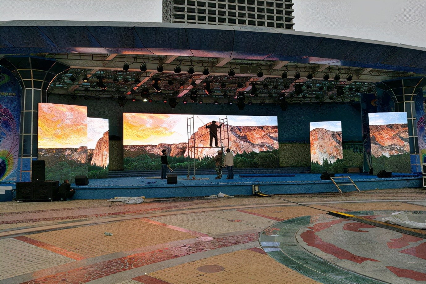 全彩led电子屏安装图解,p4全彩led显示屏安装步骤图详解