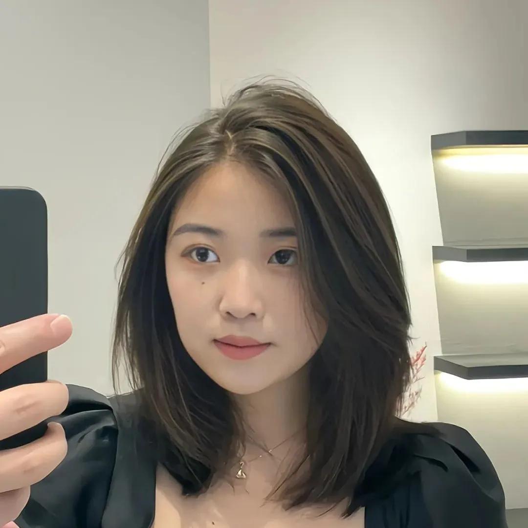 高层次锁骨发中长怎么剪,高层次锁骨发中长怎么造型