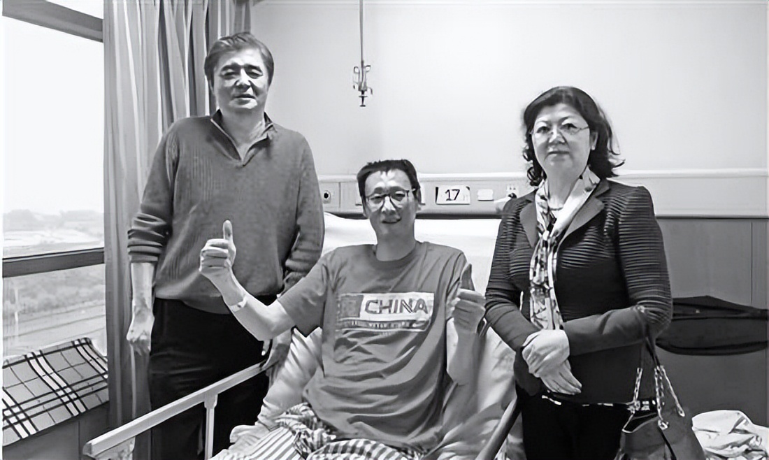 张瑜汪嘉伟合影,汪嘉伟曾和演员张瑜结婚了吗