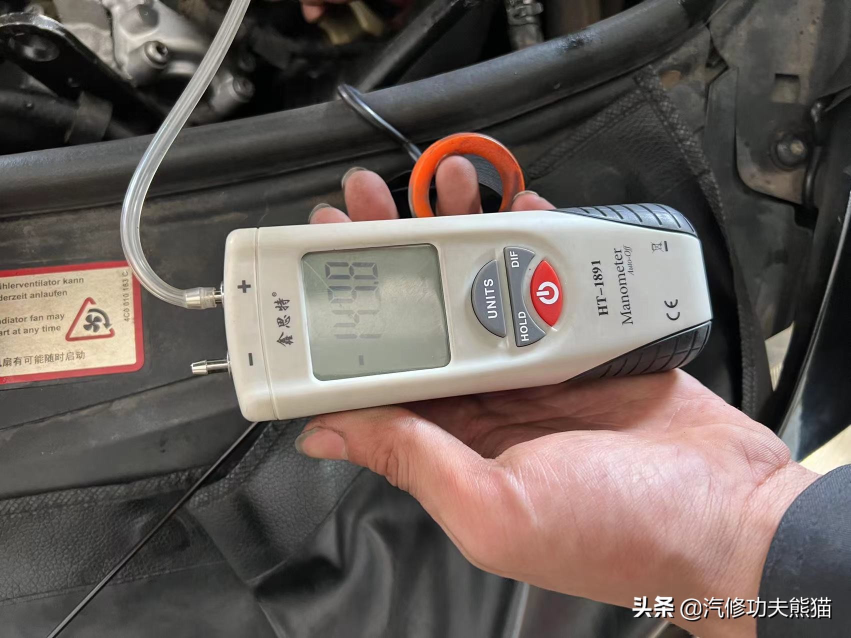 奥迪a6五百块钱,奥迪a65000公里烧一升机油维修