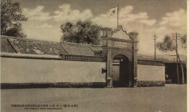 慈禧真人照片对比,清末老照片慈禧眼袋下垂