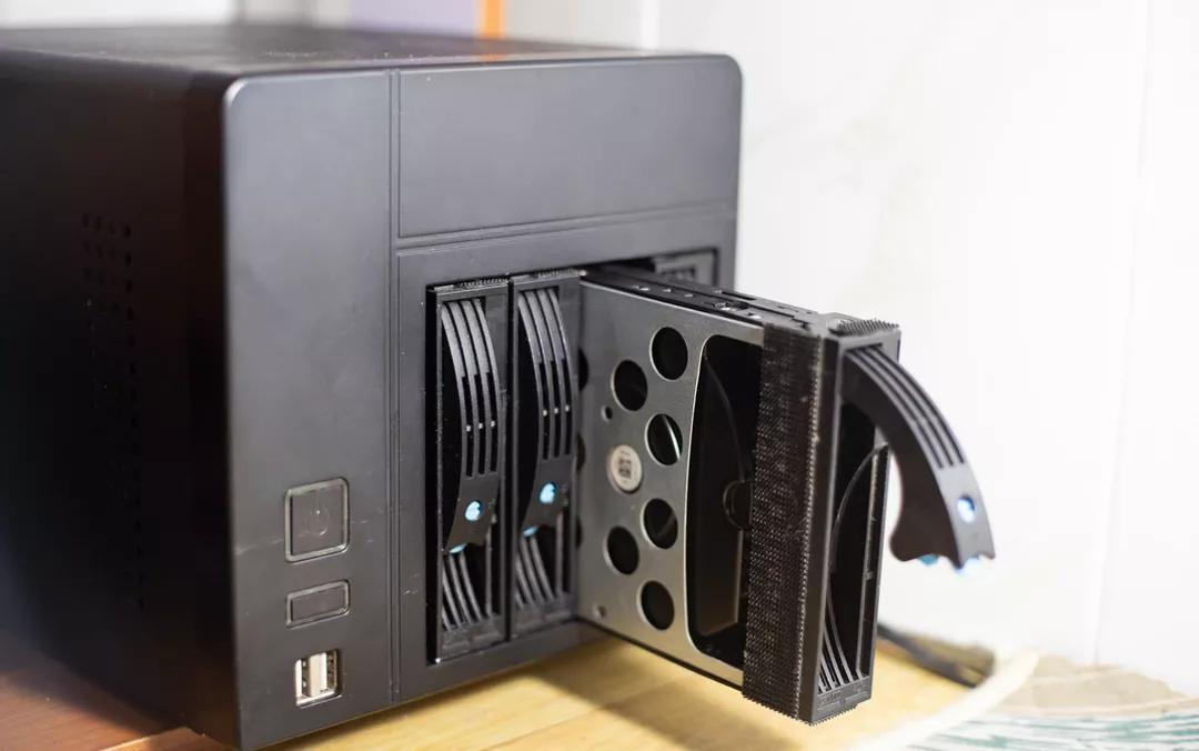 不到200块的移动硬盘,不到200g的硬盘