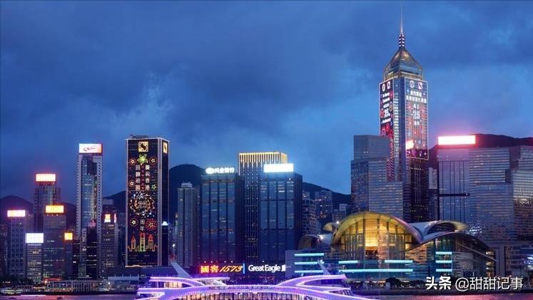 1997年香港回归刘德华中山装,香港回归25周年刘德华受访央视