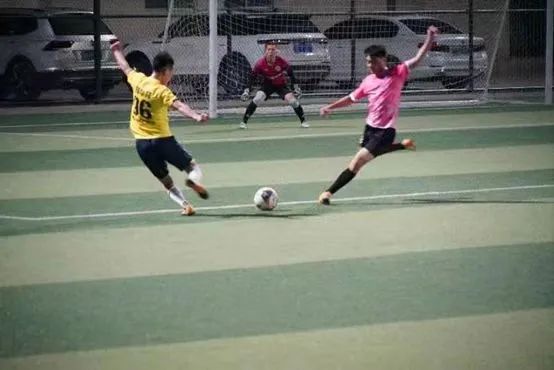 高校足球氛围解密|深圳大学