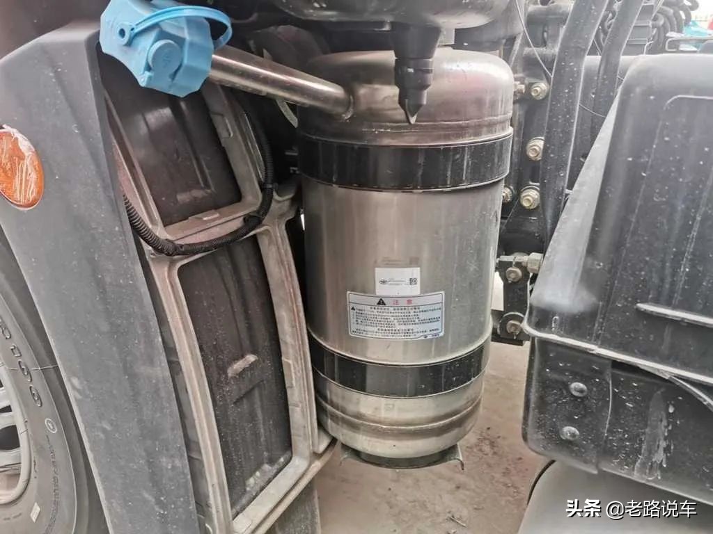 合肥解放j6p560马力牵引车报价,解放j6创富版220马力介绍