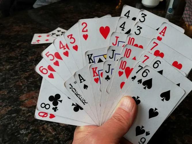 南京人玩掼蛋,江苏人与掼蛋