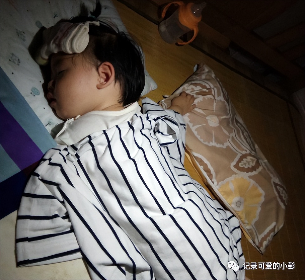 6个月宝宝高烧降到37.2,六个月宝宝突然高烧39