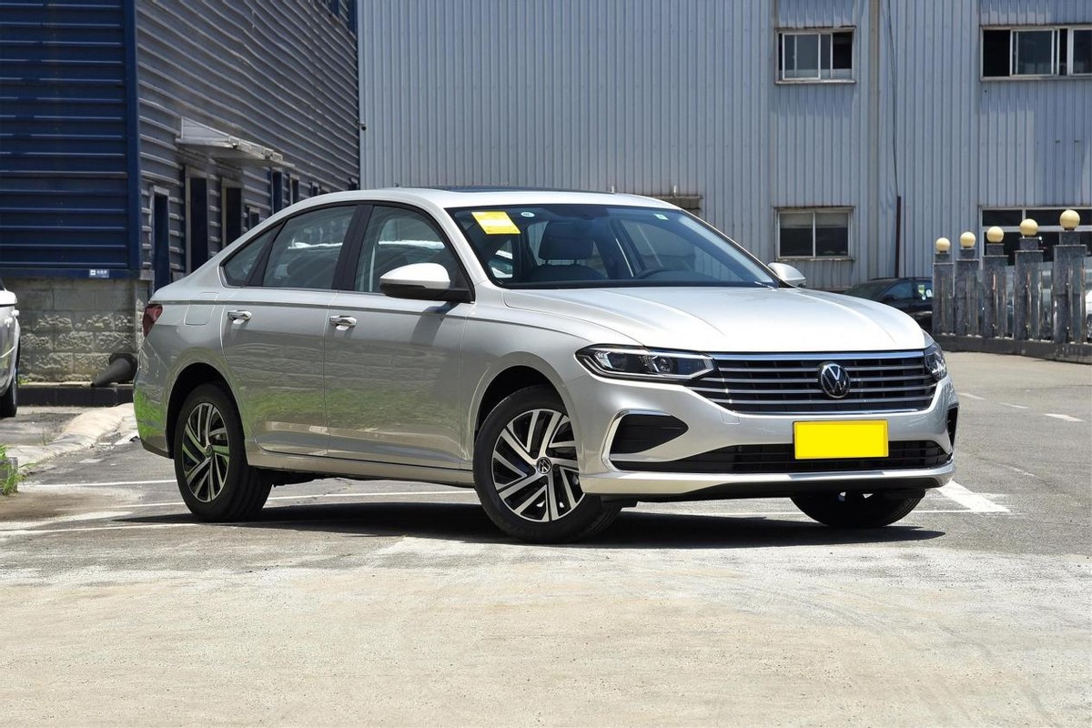 大众朗逸2023款plus1.4t舒适版,朗逸2023款1.5l自动舒适型价格